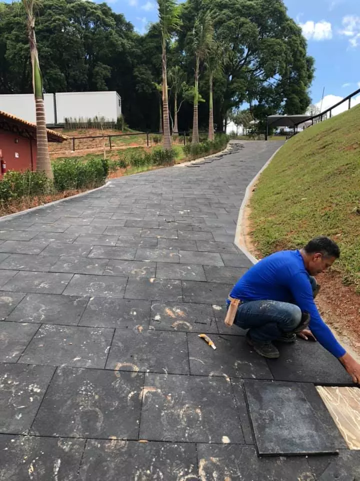 Piso de Borracha para Cavalos